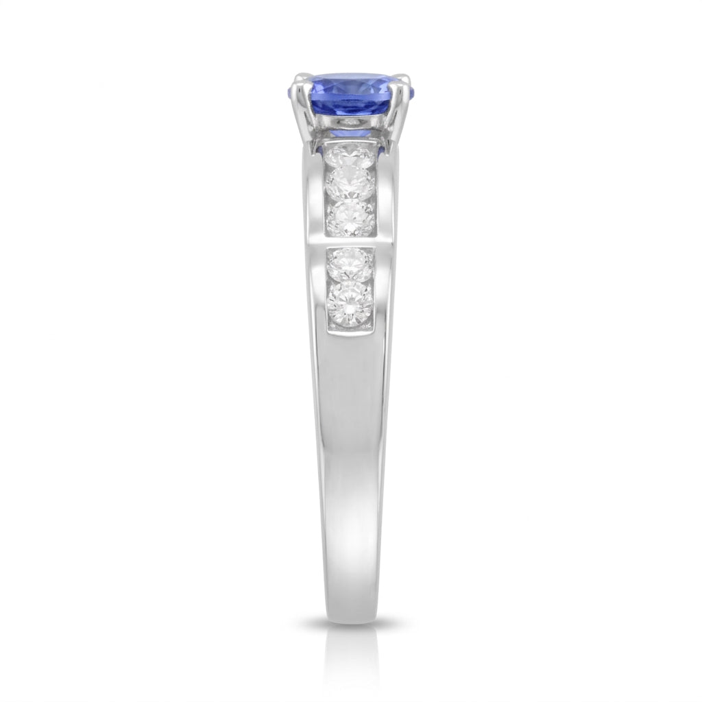 Tanzanite 0.82 ct tw Ring with 0.58 ct tw Diamonds in 14kt Gold