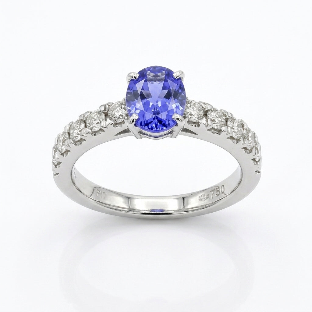 Tanzanite 1.35ct tw Ring with 0.60ct tw diamonds in 14kt Gold