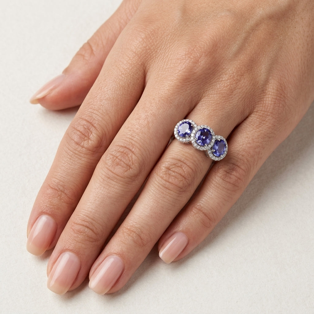 Tanzanite 2.50 ct tw Ring with 0.35 ct tw Diamonds & 14kt Gold