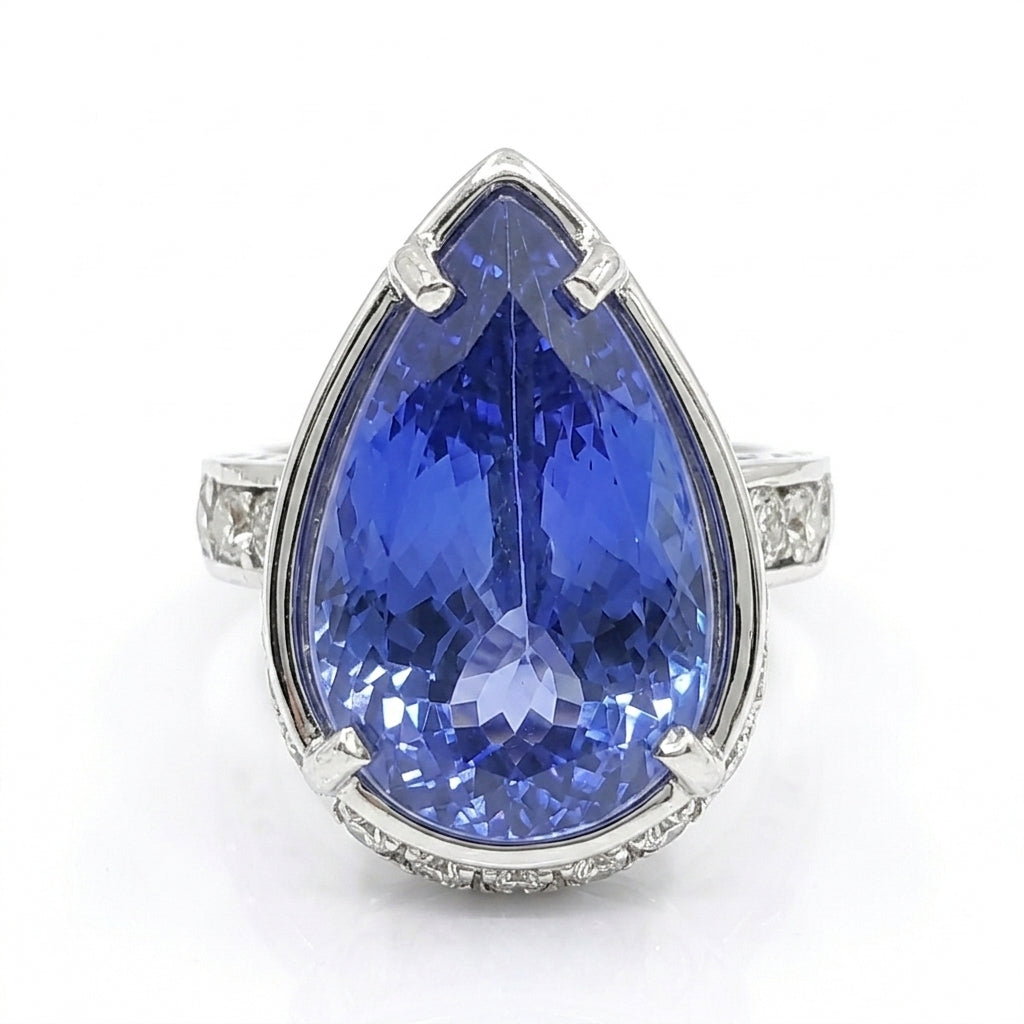 Tanzanite 11.61ct tw Ring with 0.65ct tw diamonds in 14kt Gold