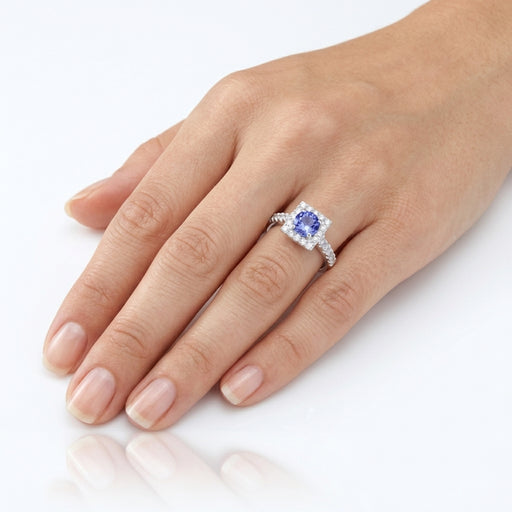 Tanzanite 0.85 ct tw Ring with 0.35 ct tw diamonds & 14kt Gold