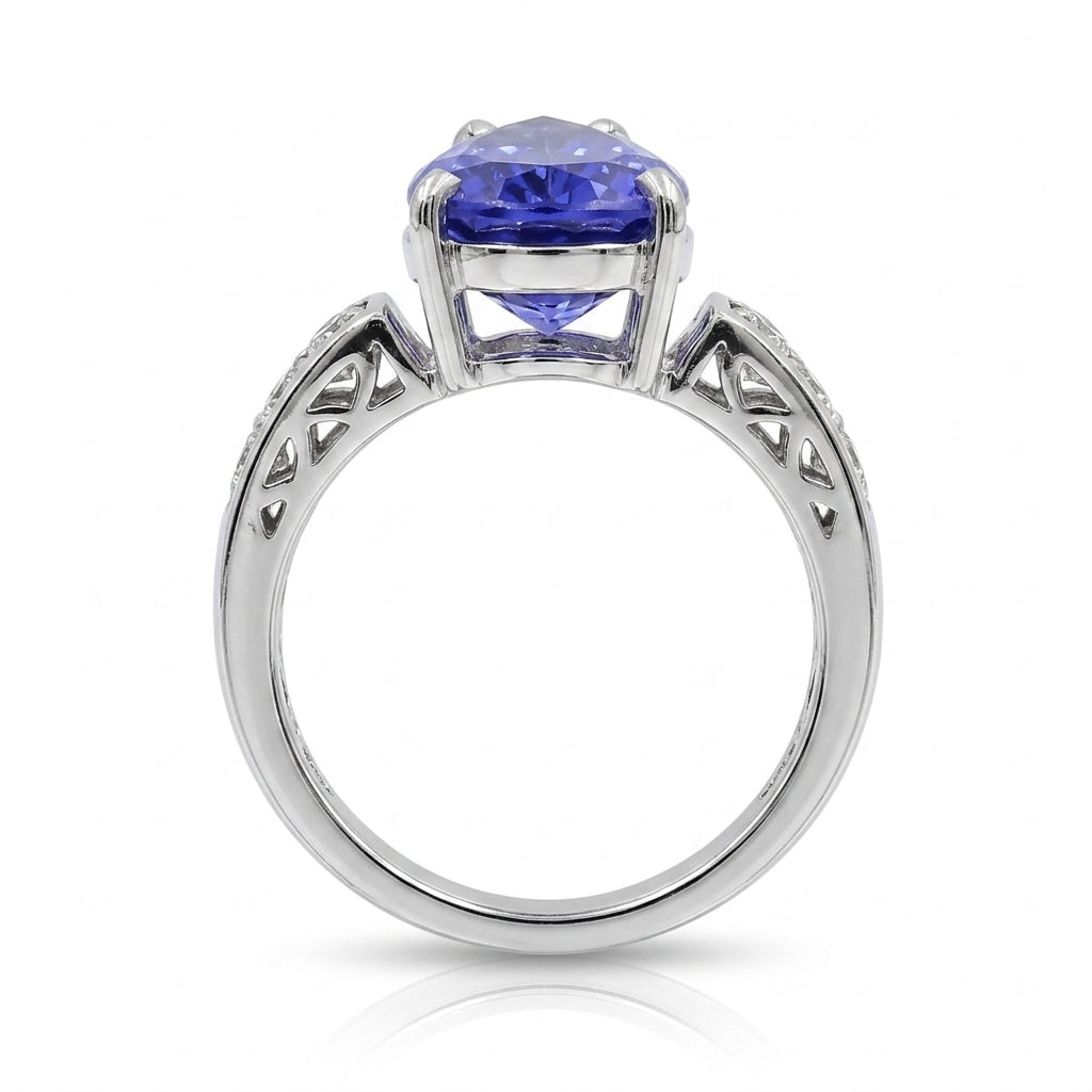 Tanzanite 11.61ct tw Ring with 0.65ct tw diamonds in 14kt Gold