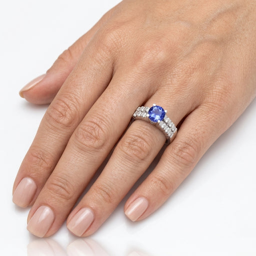 Tanzanite 0.80 ct tw Ring with 0.56 ct tw Diamonds in 14kt Gold