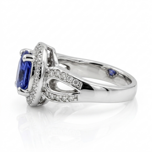Tanzanite 1.71ct tw Ring with 0.50ct tw diamonds in 14kt Gold