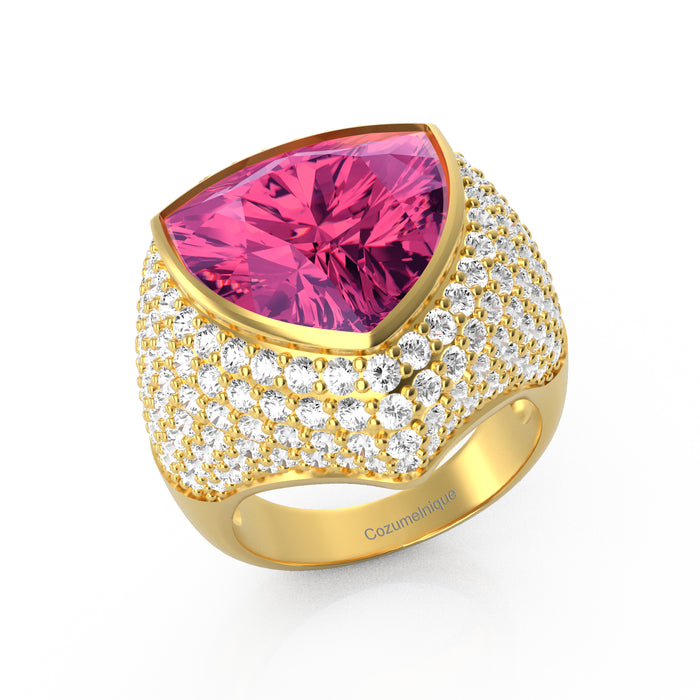 “Glamorous" Ring with 4.90ct Pink Rose