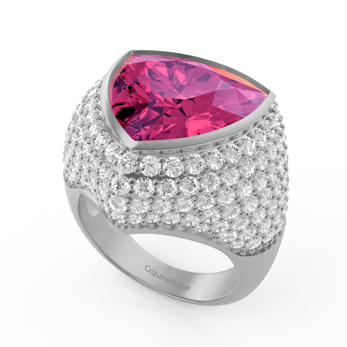 “Glamorous" Ring with 4.90ct Pink Rose