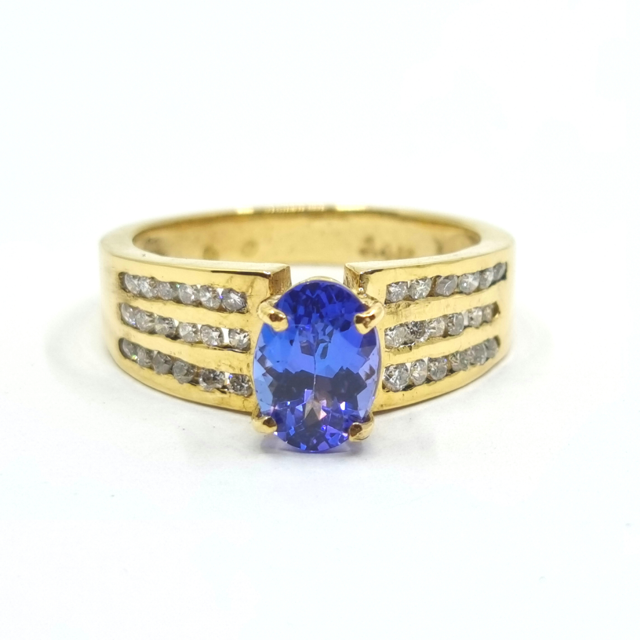 Tanzanite 1.25ct Ring with 0.70ct Diamonds in 14kt Gold