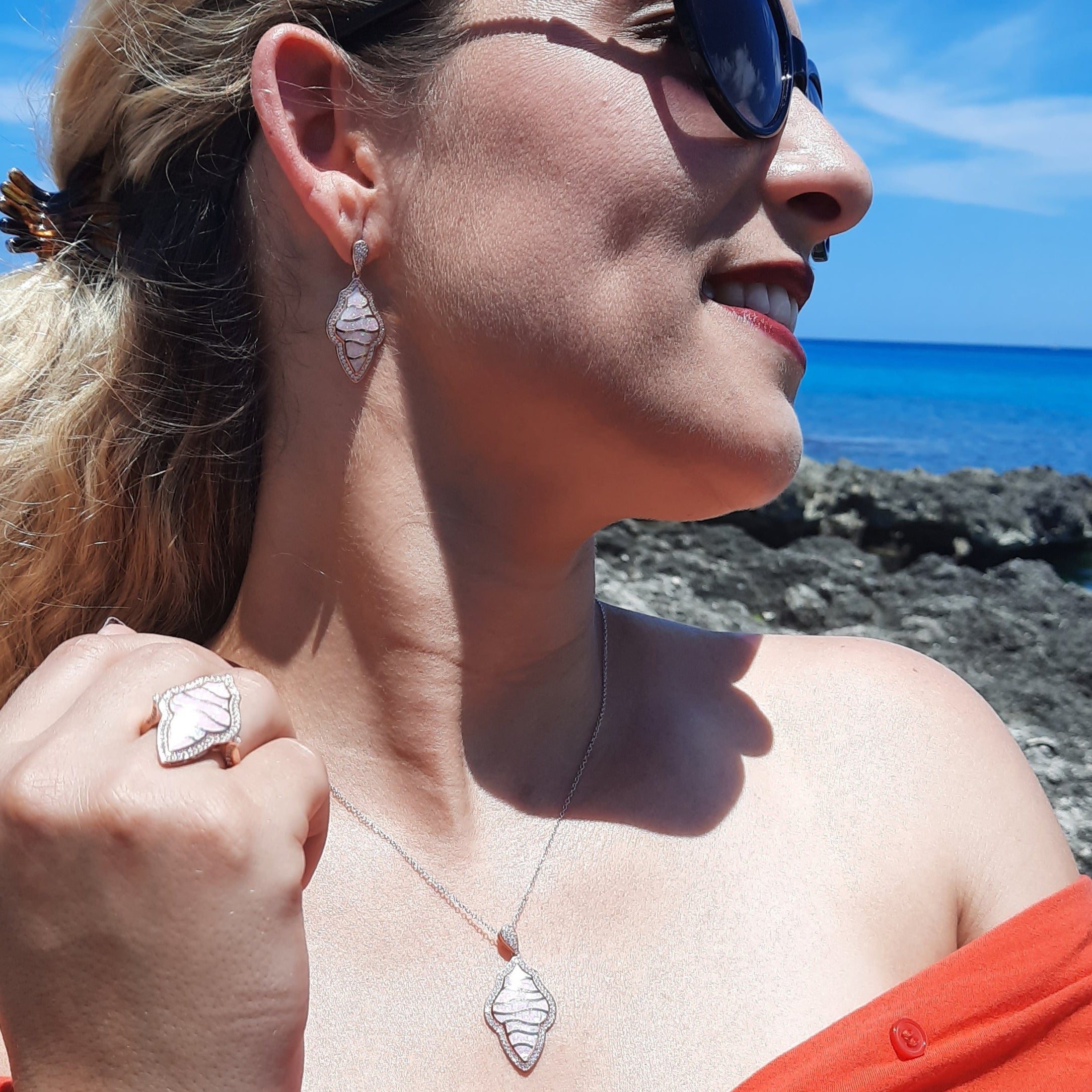 Mother of Pearl Set - Ring, Earring and Pendant in 925 Silver