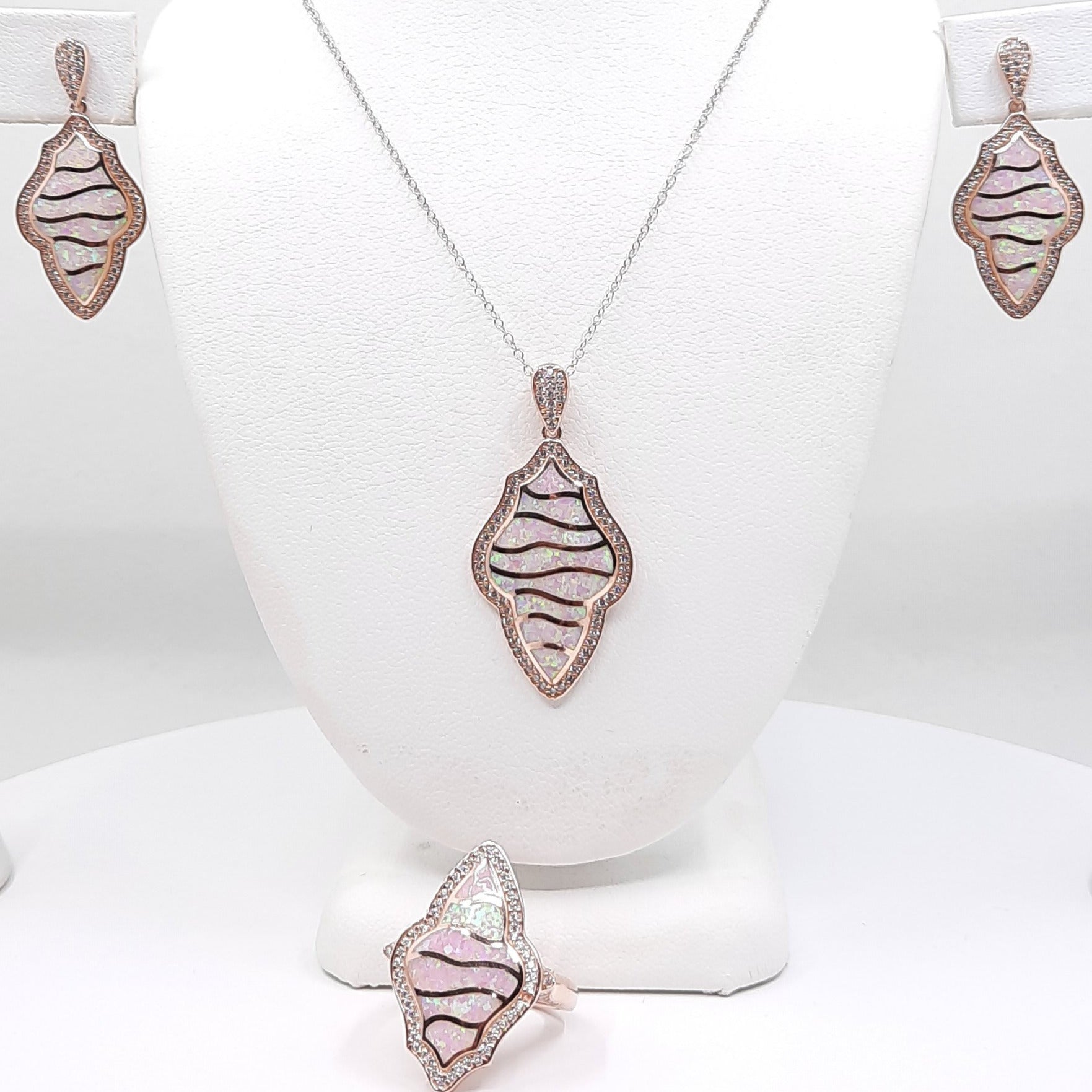 Mother of Pearl Set - Ring, Earring and Pendant in 925 Silver