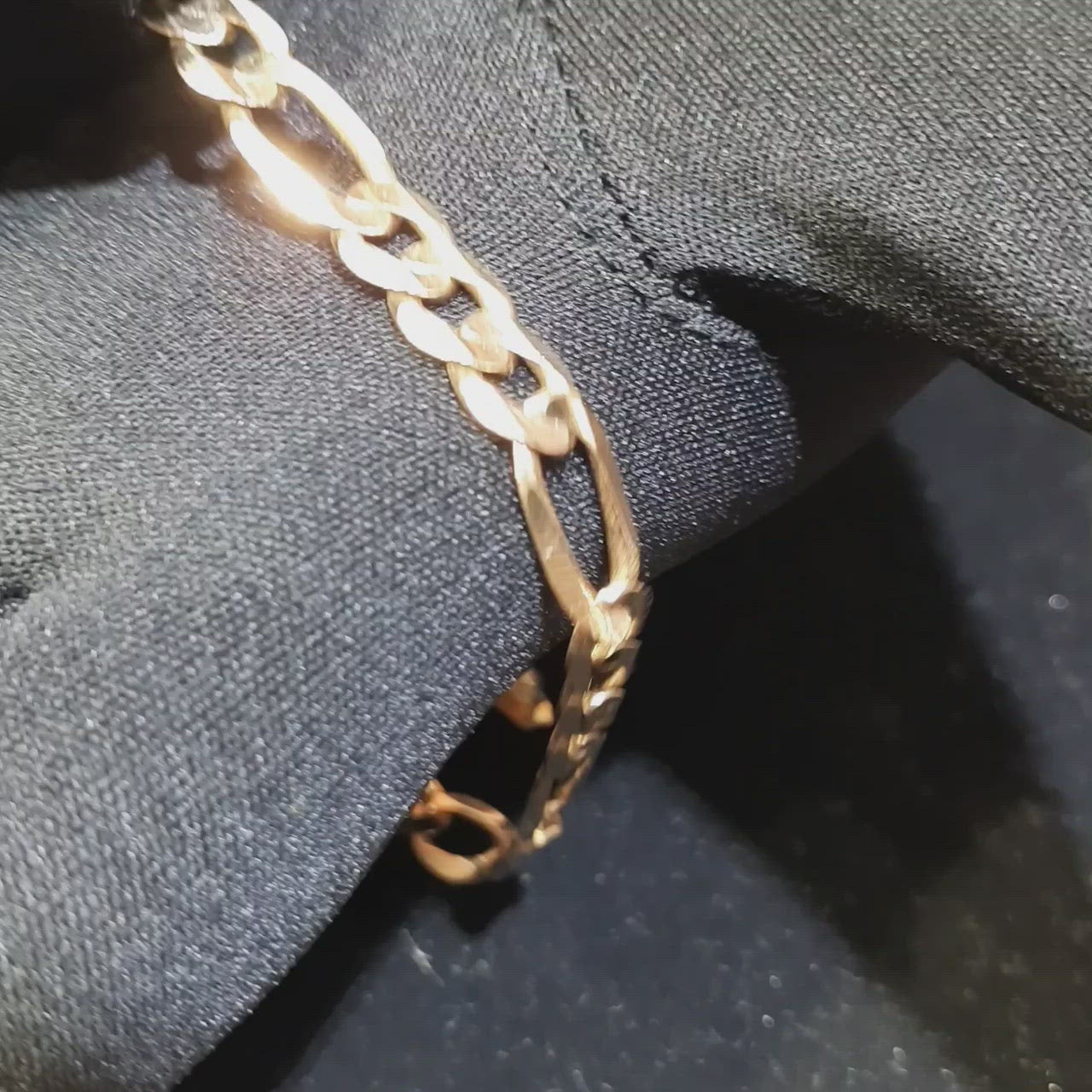 Figaro Link Bracelet 14k 7MM 8