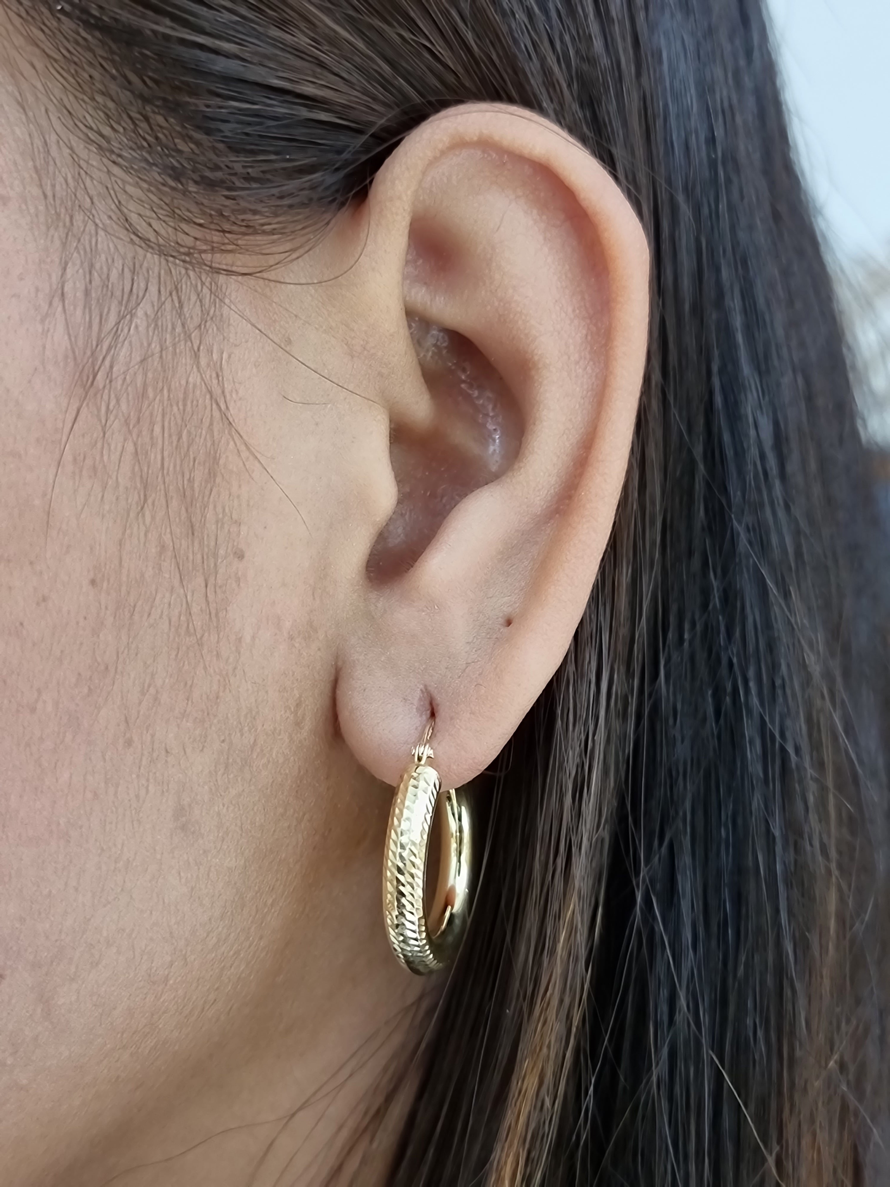 14k Gold Hoop 25MM(1inch) Diamond Cut style 4MM thick
