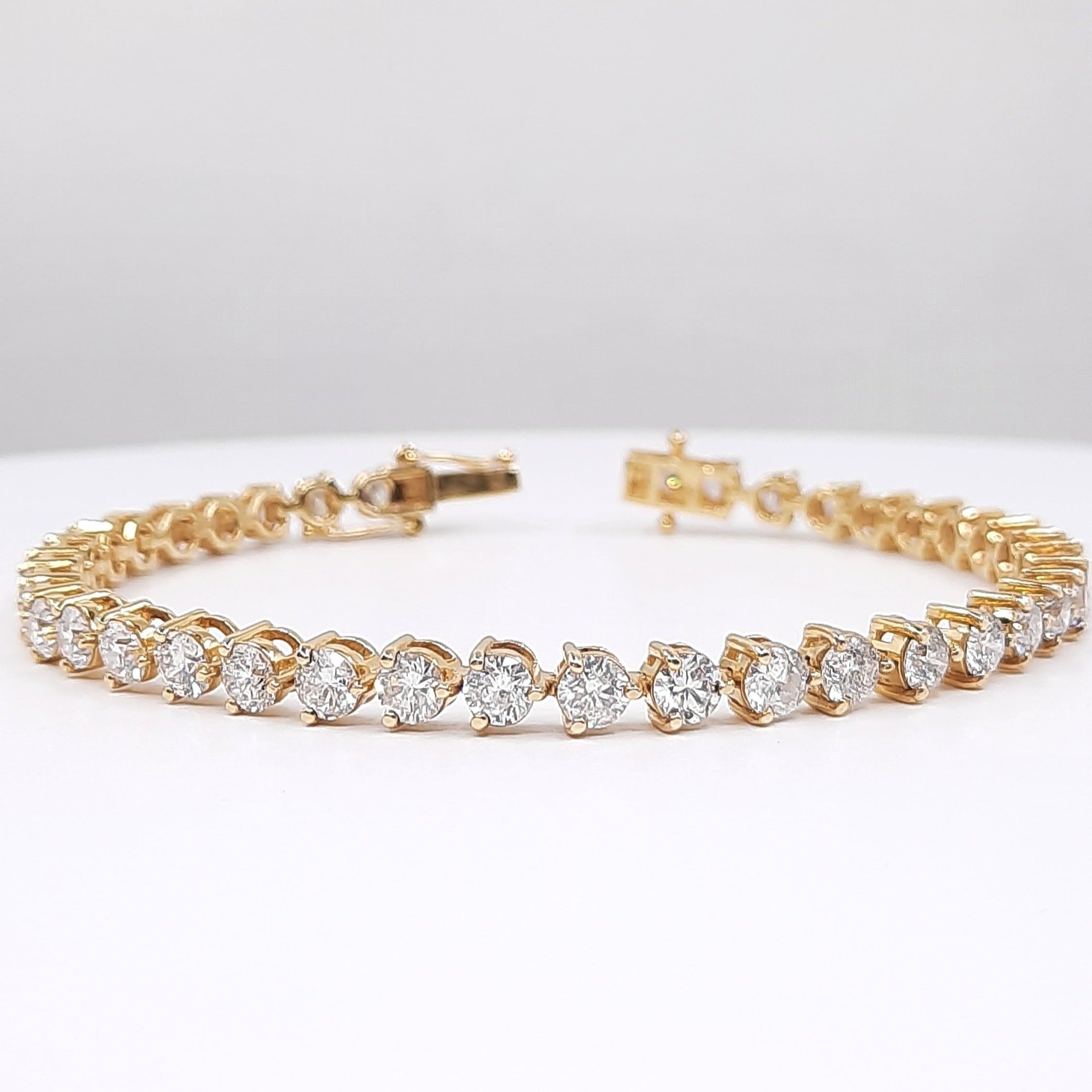 Fancy Diamond Bracelet Ladies 9.00ct tw - 14kt Gold