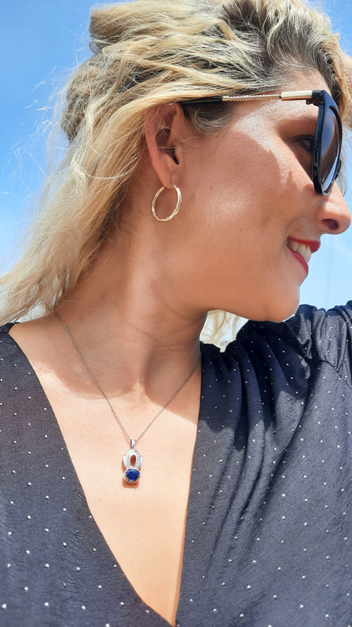 Sapphire 1.70 cttw Pendant with Diamonds 0.30 cttw in 14kt Gold