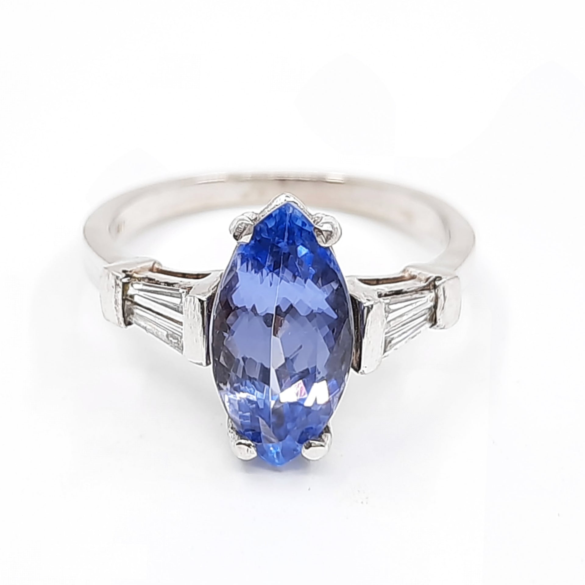 Tanzanite 1.30ct tw Ring with 0.35ct tw diamonds in 14kt Gold