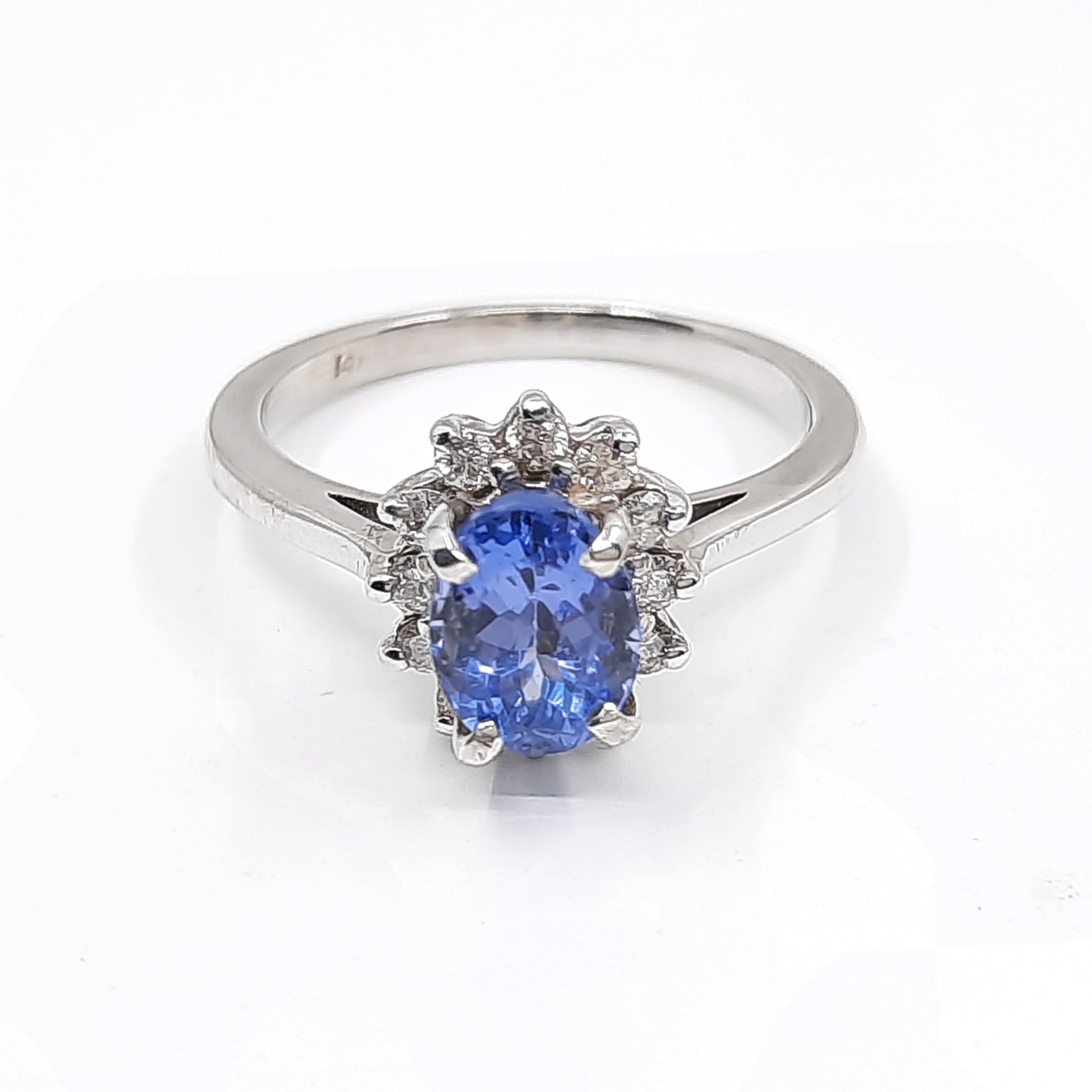 Tanzanite 1.30ct tw Ring with 0.30ct tw diamonds in 14kt Gold