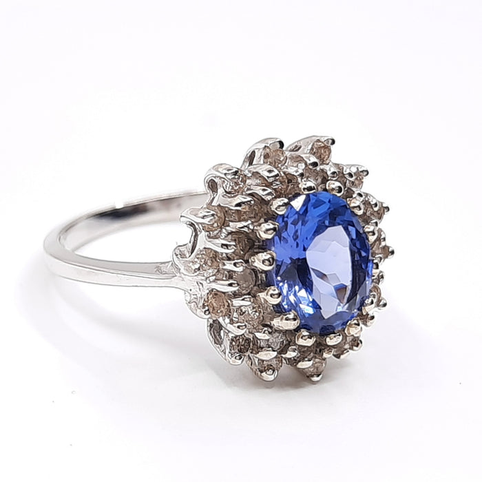 Tanzanite 1.35ct tw Ring with 0.11ct tw diamonds in 14kt Gold