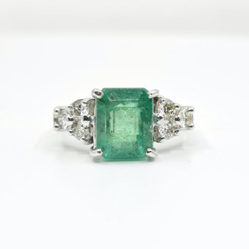 Emerald 3.87ct tw and Diamond 0.60ct tw Women's Ring 14kt Gold