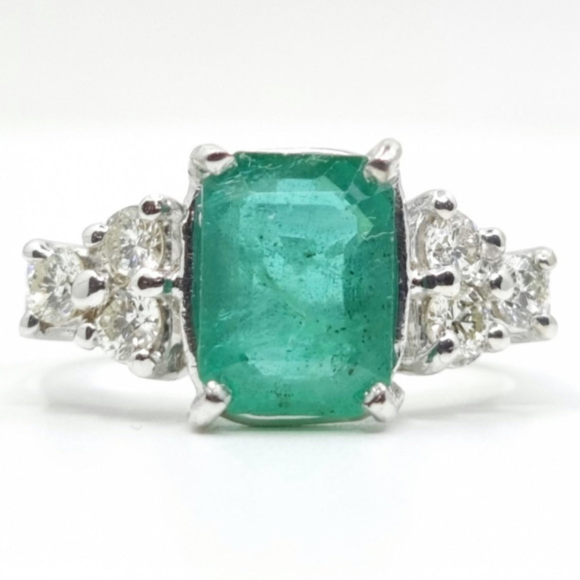 Emerald 2.53ct tw and Diamond 0.60ct tw Women's Ring 14kt Gold