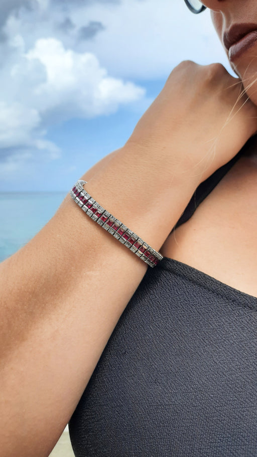 Ruby 6.00ct tw & Diamond 3.00ct tw Bracelet - 14kt Gold