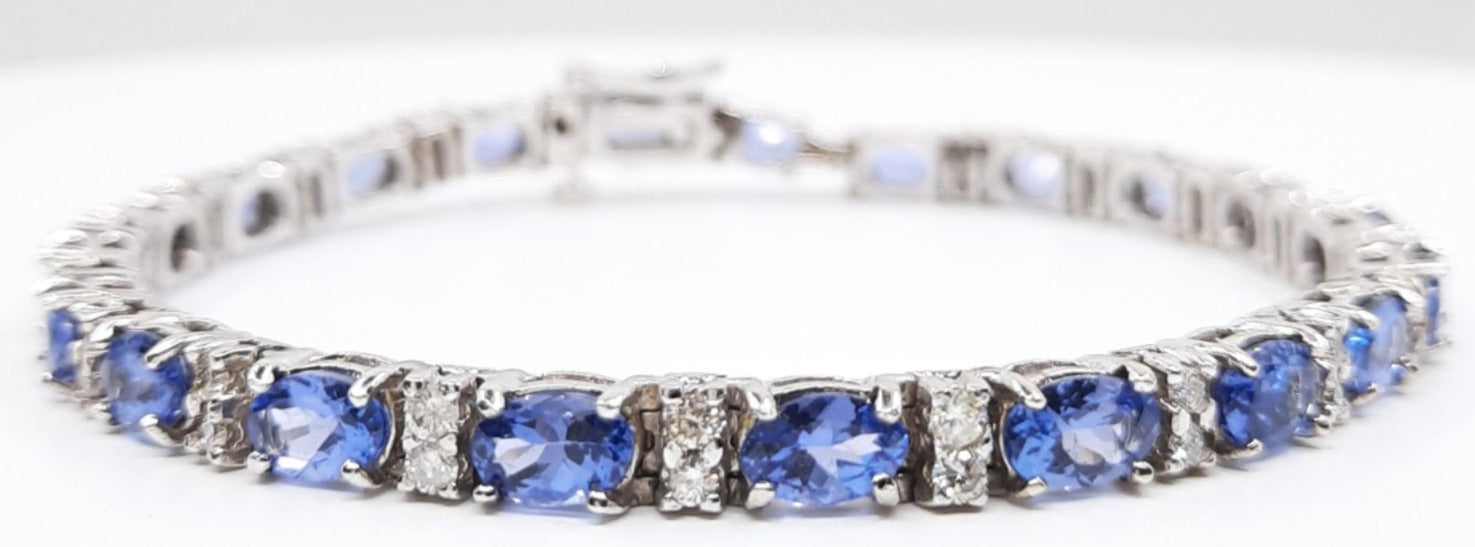 Tanzanite 8.00ct tw & Diamond 1.50ct tw Bracelet - 14kt Gold