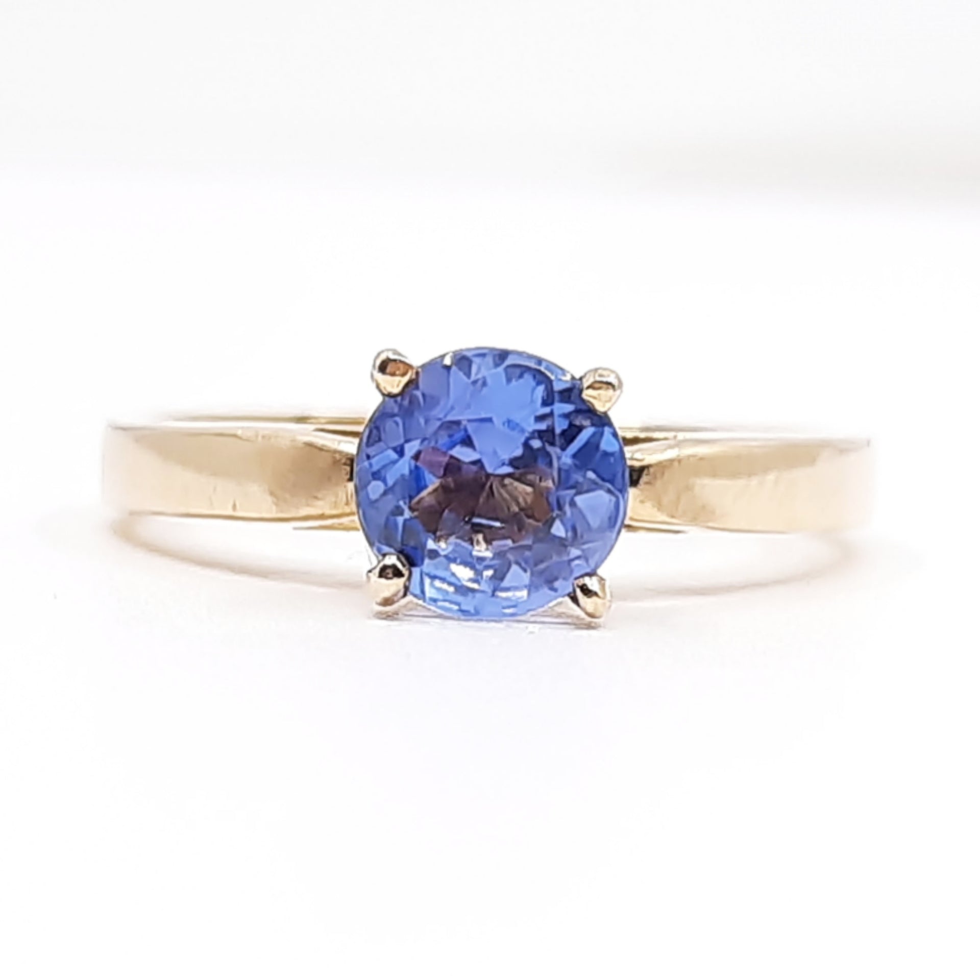 Tanzanite 0.70ct tw Ring 14kt Gold