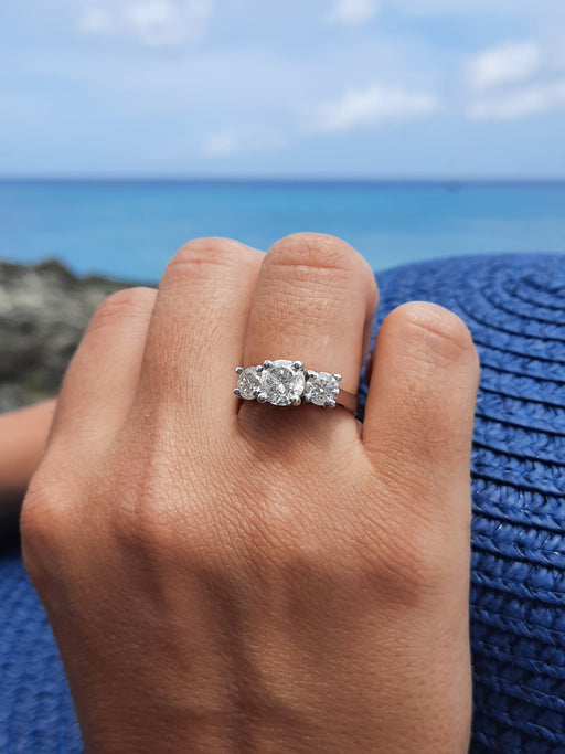 150 Facets Three Stone Diamond Ring 1.65 ct tw Engagement Ring Women's 14kt Gold