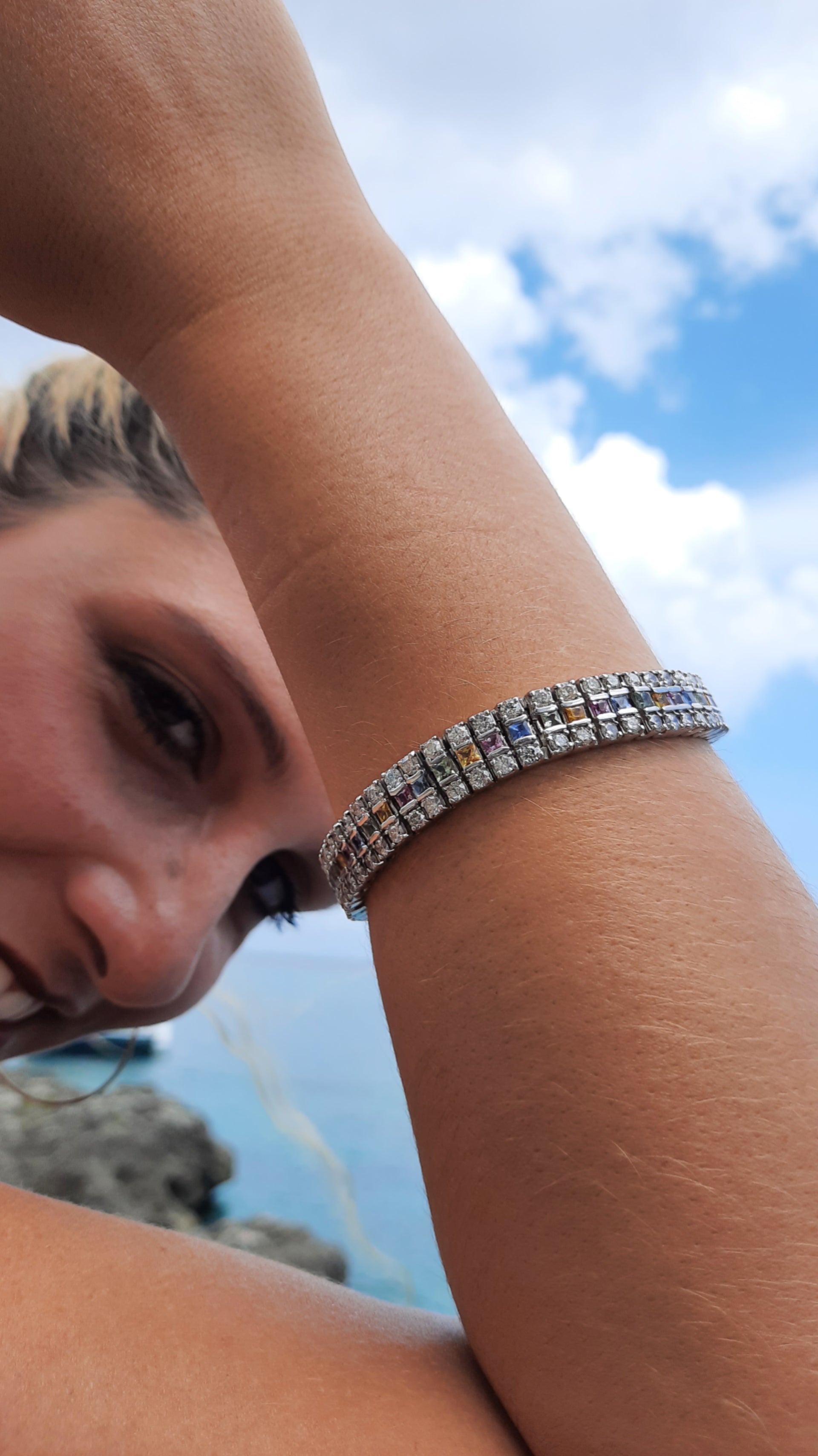 Rainbow Sapphire 6.61 ct tw & Diamond 9.10 ct tw Bracelet in 14kt Gold