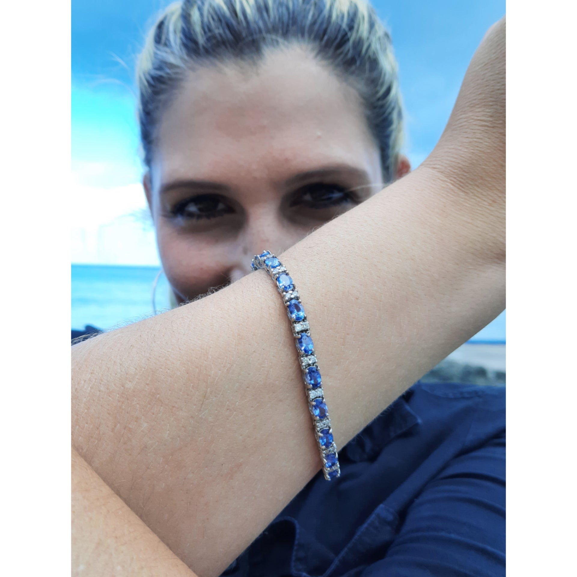 Tanzanite 8.00ct tw & Diamond 1.50ct tw Bracelet - 14kt Gold