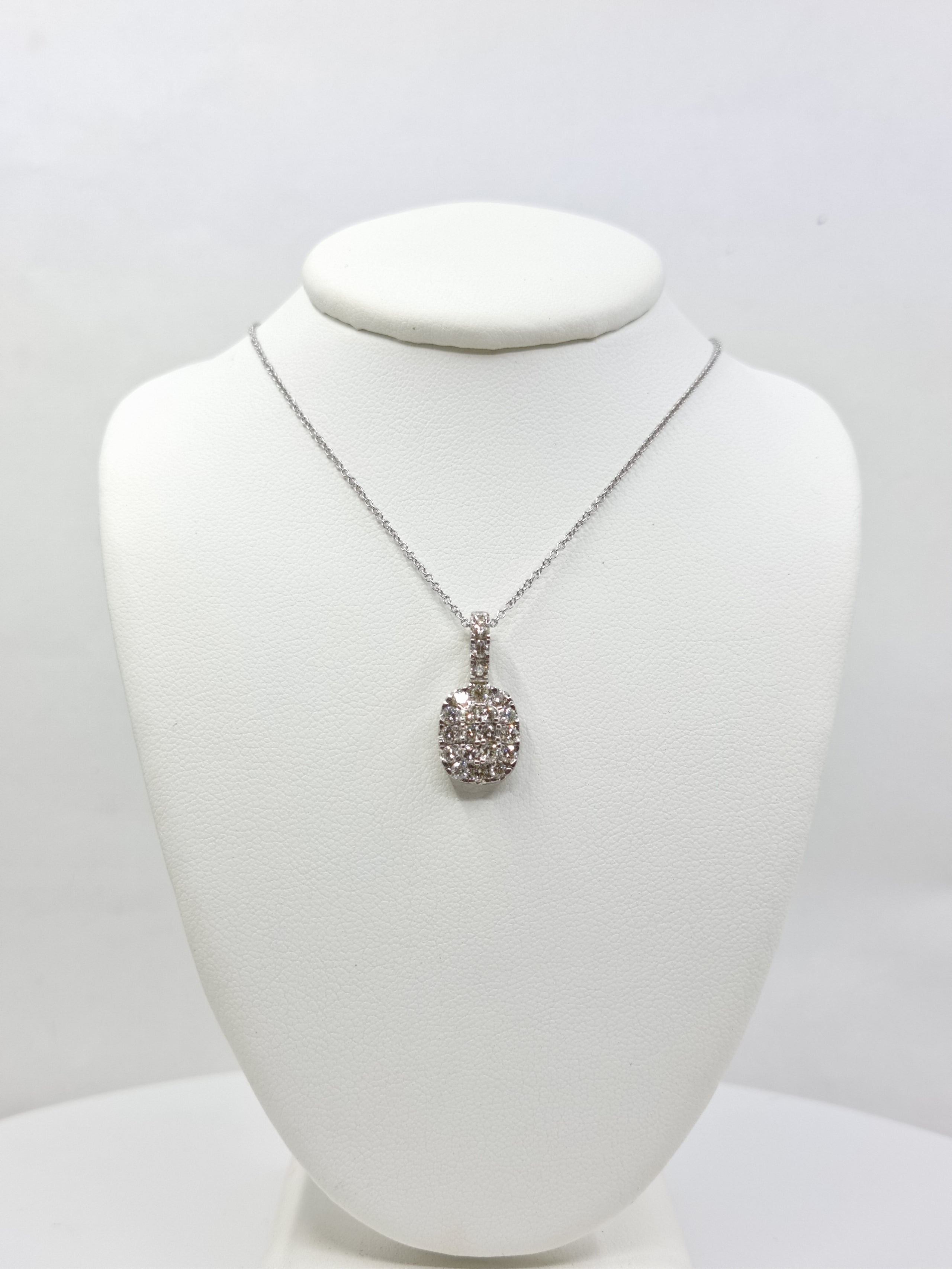 SeaFraa Oval Shape Diamond Necklace 1.08 carats of diamonds in 14kt Gold