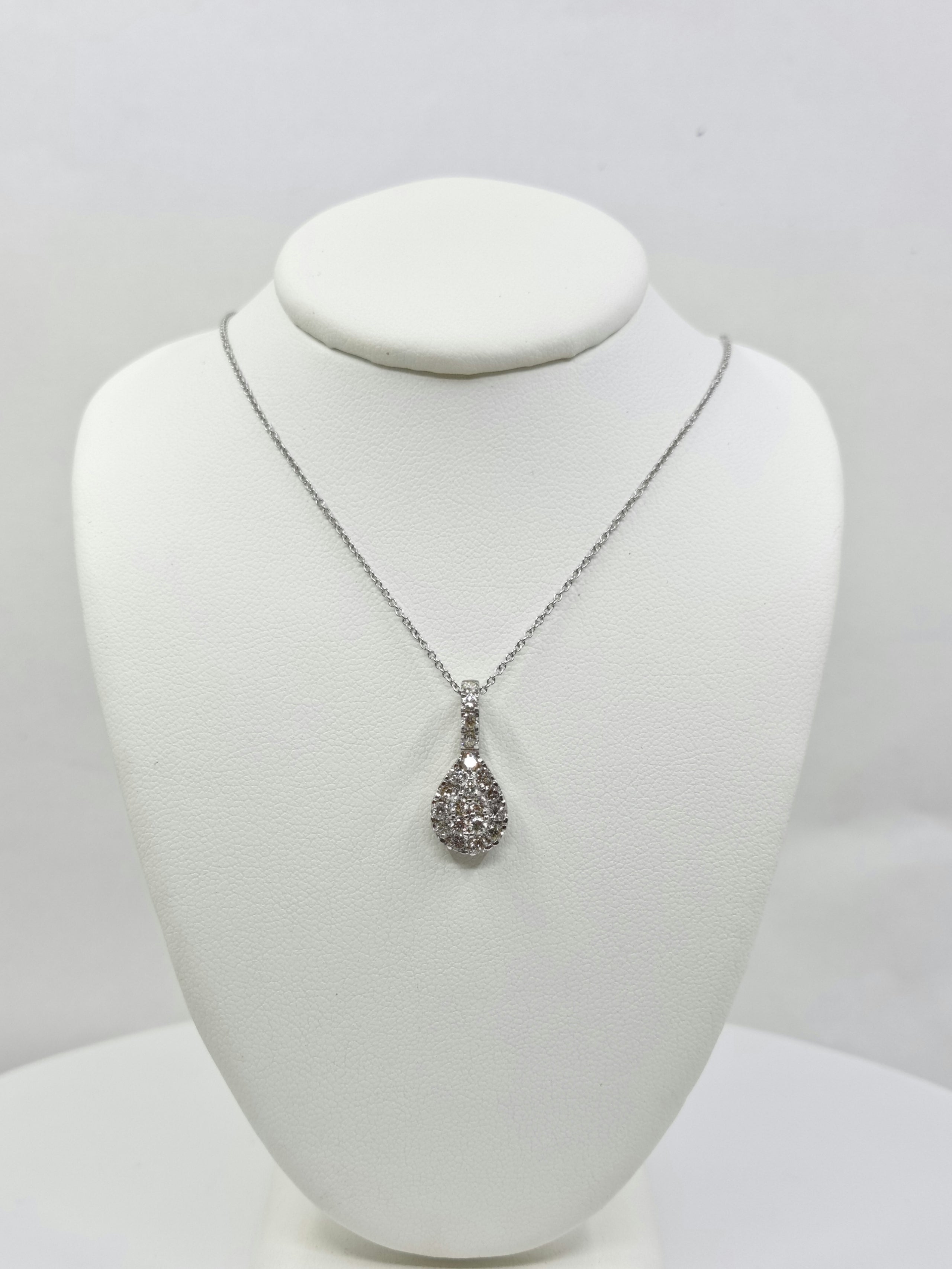 SeaFraa Pear Shape Diamond Necklace 1.10 carats of diamonds in 14kt Gold