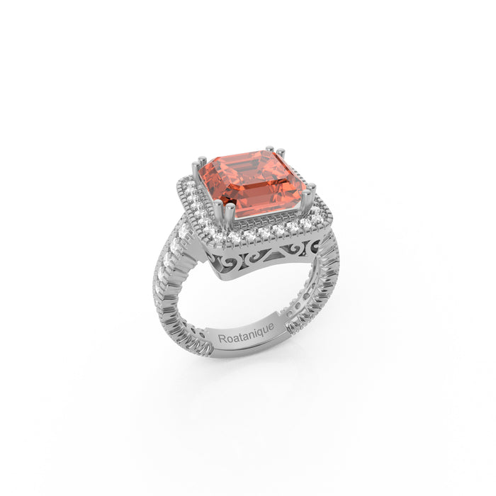 "Beauty in Detail" Ring with 4.12ct Roatanique