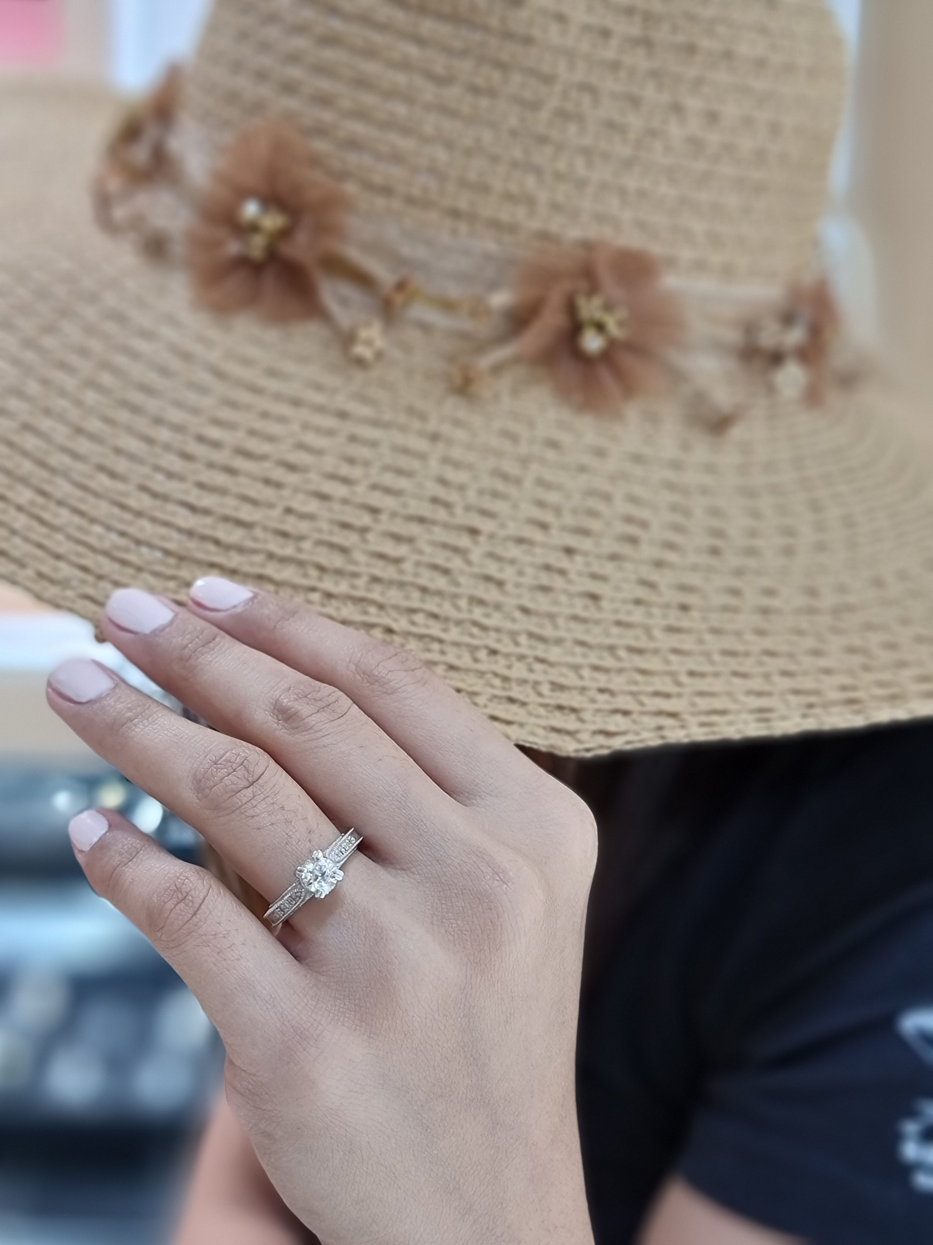 0.85cttw Solitaire Round Diamond Engagement Ring Women's 14kt Gold