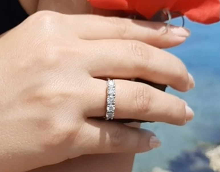 Diamond Band Women's 5-Stone 1.00cttw 14kt Gold