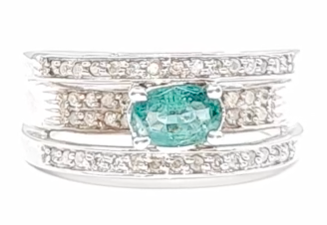 Emerald 0.75ct tw and Diamond 0.40ct tw Women's Ring 14kt Gold