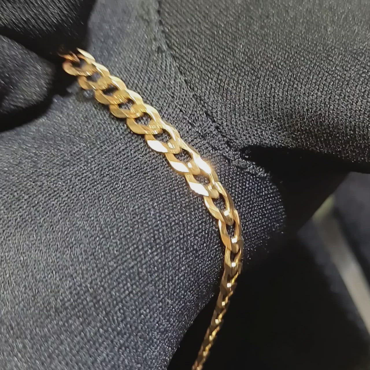 Cuban Link Bracelet 14k 5MM 8